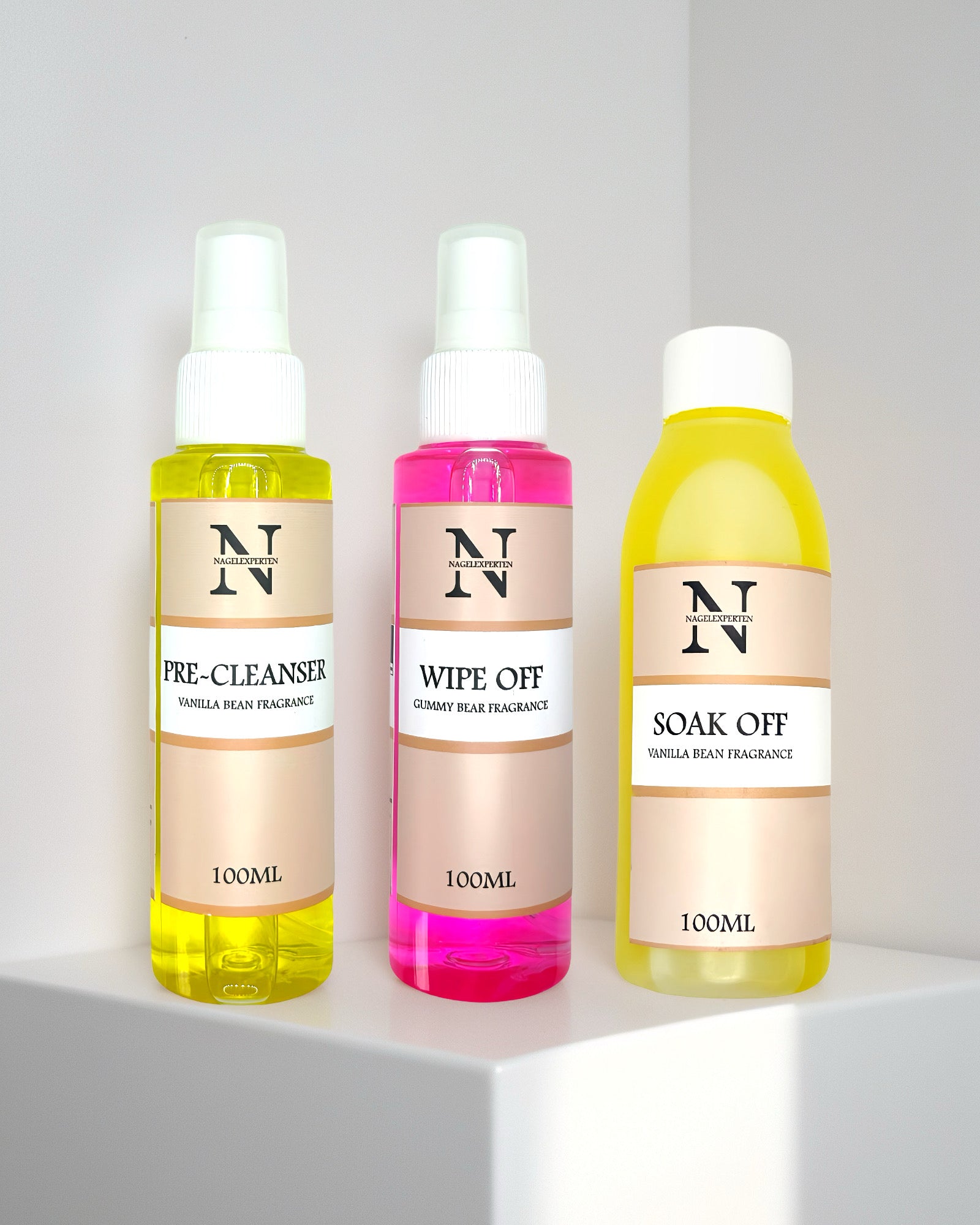 Nagelkit med tre sprayflaskor – cleaner, nagelborttagning och vätska för att ta bort klibbig yta efter UV-härdning.