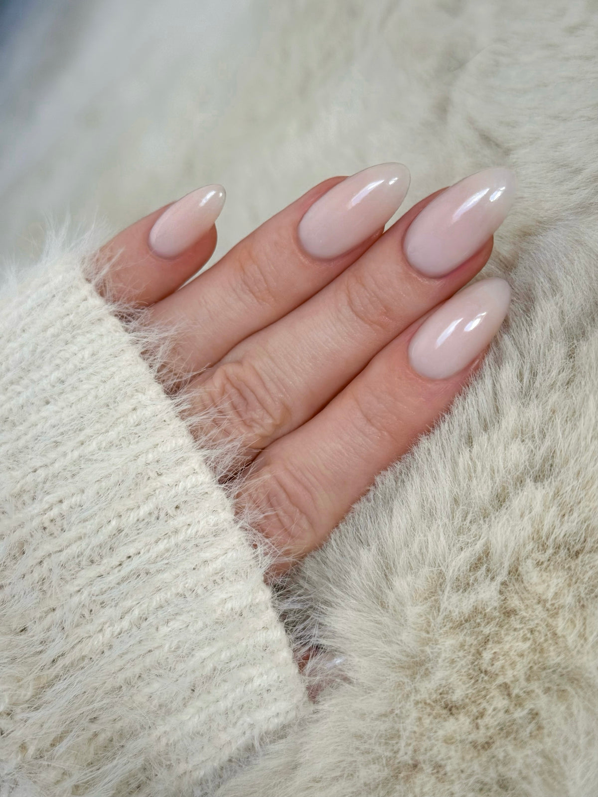 BUILDER GEL • PINK LINEN • Medium