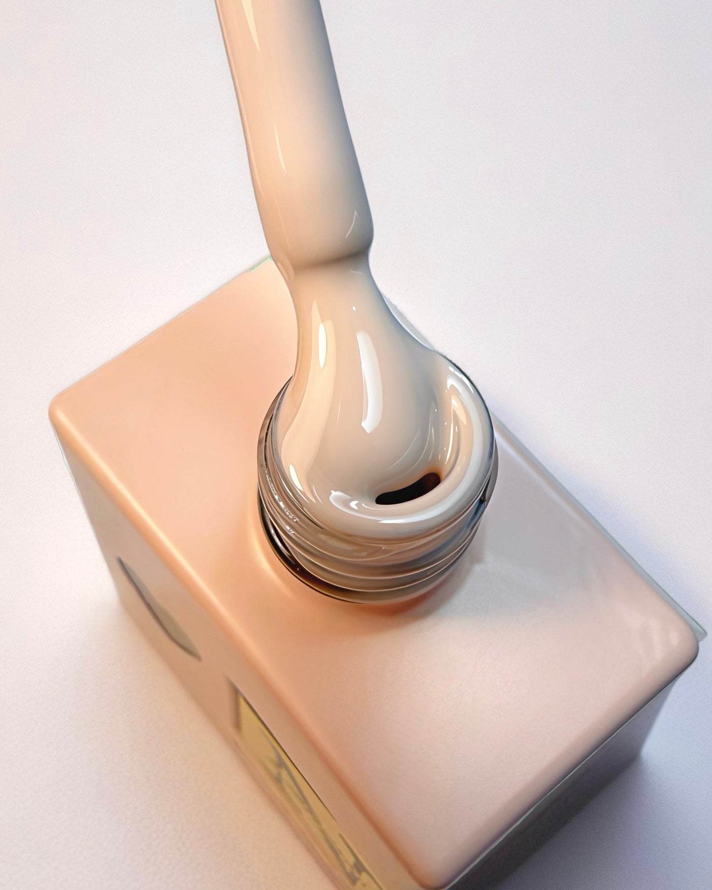 Geelilakka • Bare nude 15ml