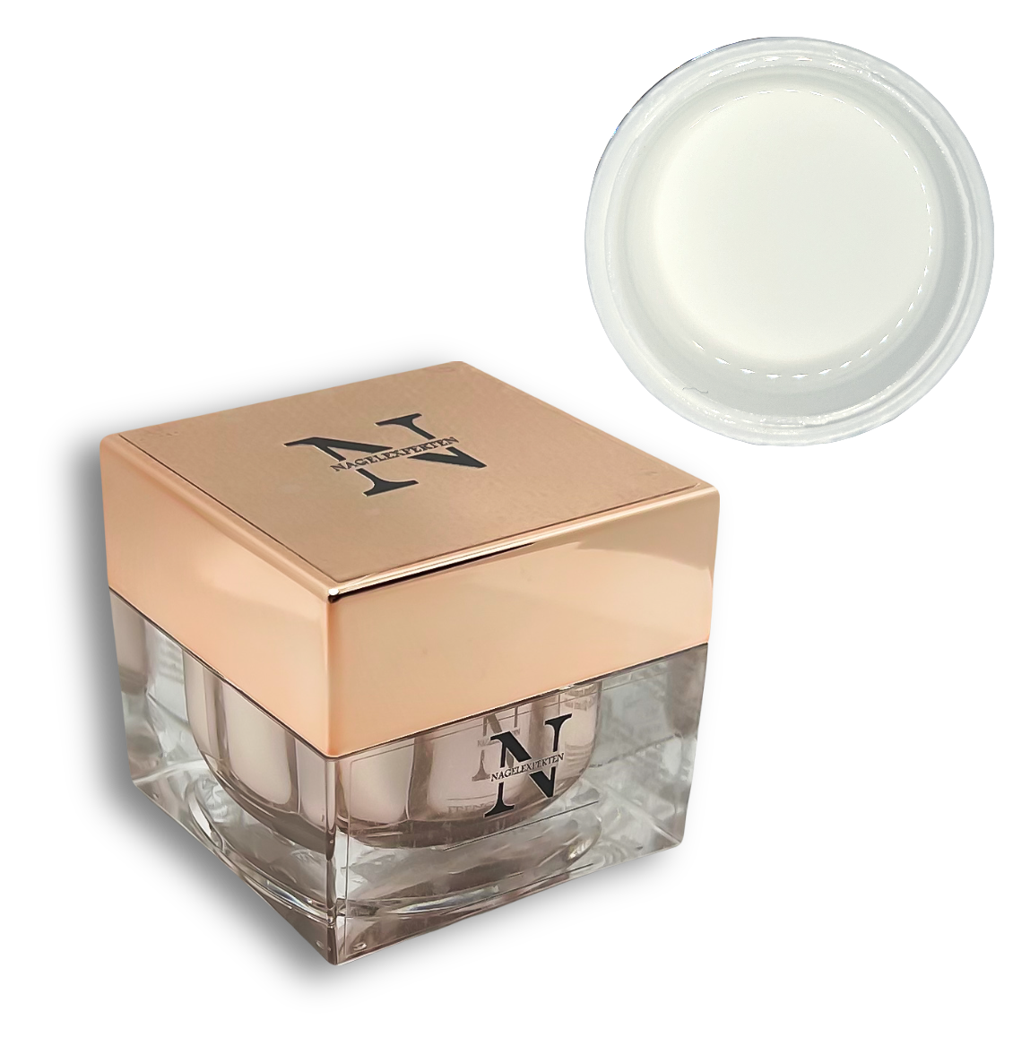 Fyrkantig gudig burk till vänster om en rund burk innehållande french gel för fransk manikyr.