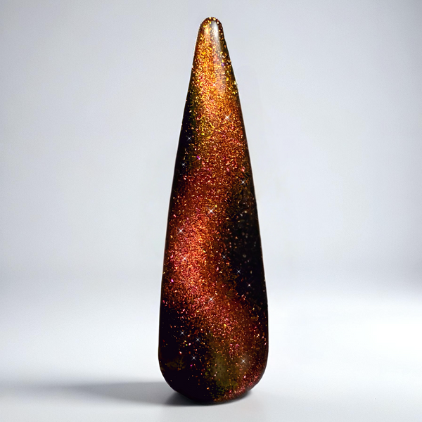 Guldigt cat eye-gellack i färgen Mind Blown för naglar, 15 ml