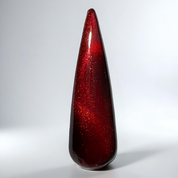 Rött cat eye gellack i färgen Vampy red för naglar