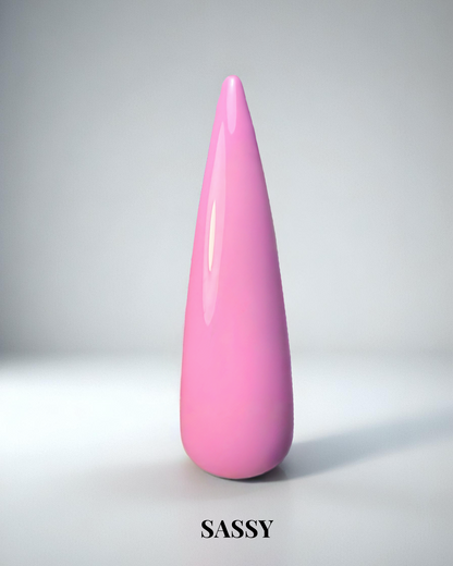 Rosa heltäckande gellack i färgen Sassy för naglar