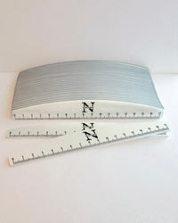 Nagelfilar i half moon form med 180 och 240 grit för filning av naglar.